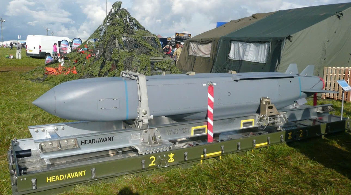 Lực lượng đặc nhiệm Anh được xác nhận đã hỗ trợ Ukraine vận hành tên lửa hành trình Storm Shadow trong các đòn tấn công tầm xa.