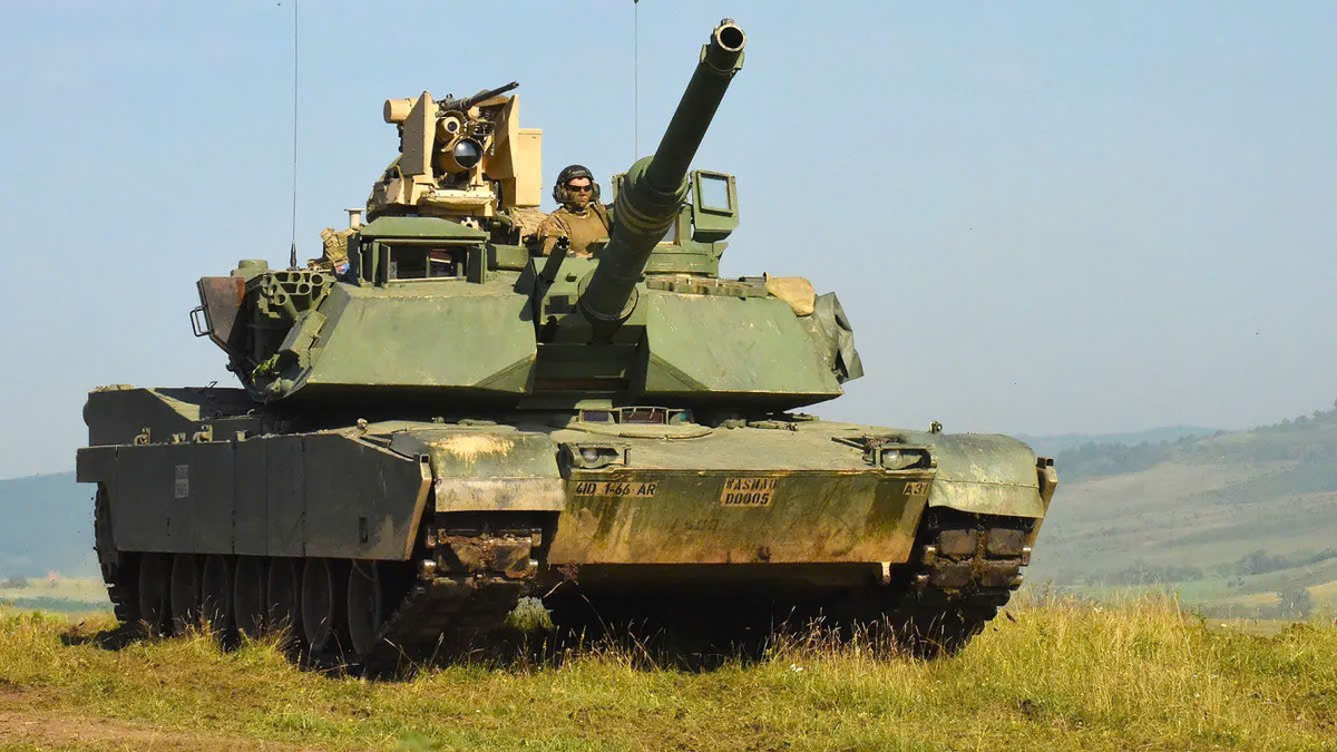 Xe tăng M1A1 Abrams cũng được cho là cần hỗ trợ kỹ thuật từ nhà thầu nước ngoài để duy trì hoạt động trên chiến trường.