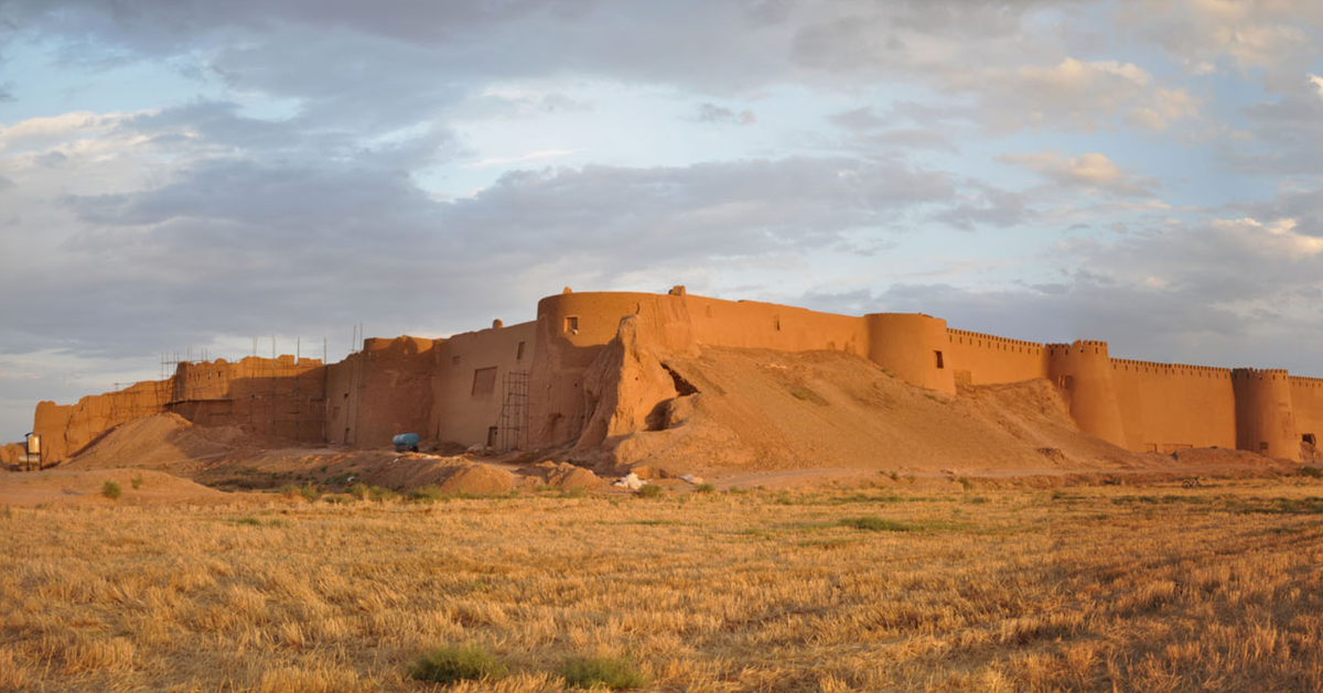 Trong quá trình khai quật ở thành phố Balqis (thành phố Belqeys cũ) thuộc tỉnh Bắc Khorasan của Iran, các chuyên gia đến từ Bộ Cổ Vật Iran bất ngờ tìm thấy quần thể di tích cổ xưa hoành tráng. Ảnh: @Bộ Cổ Vật Iran.