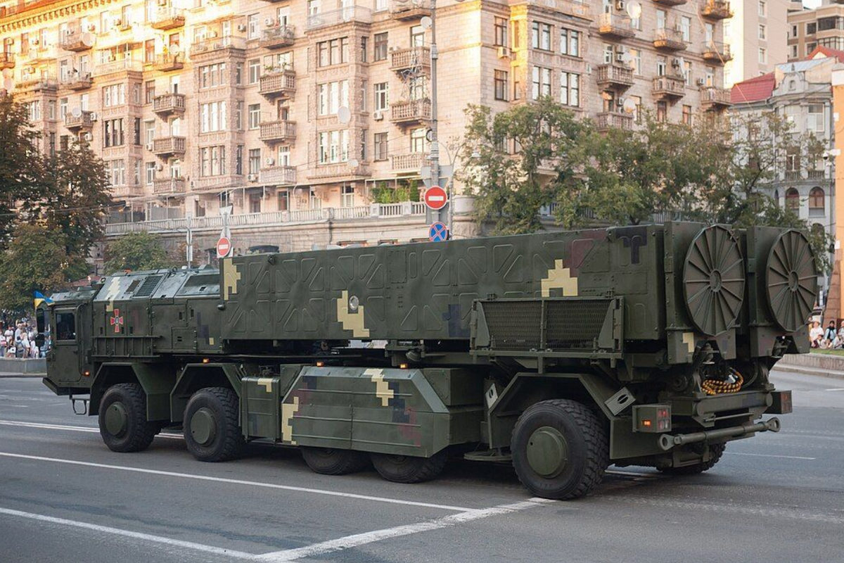 Mới đây, Tổng thống Ukraine Volodymyr Zelensky tiết lộ rằng, quân đội Ukraine hiện đang phóng tên lửa đạn đạo chiến thuật-hoạt động Sapsan do nước này tự sản xuất. Ảnh: @ militarnyi.