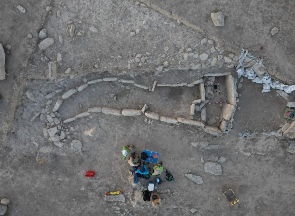 Công trình mộ đá cự thạch này có tên là Dolmen I, một ngôi mộ tập thể tráng lệ. Ảnh: @Đại học Cádiz.