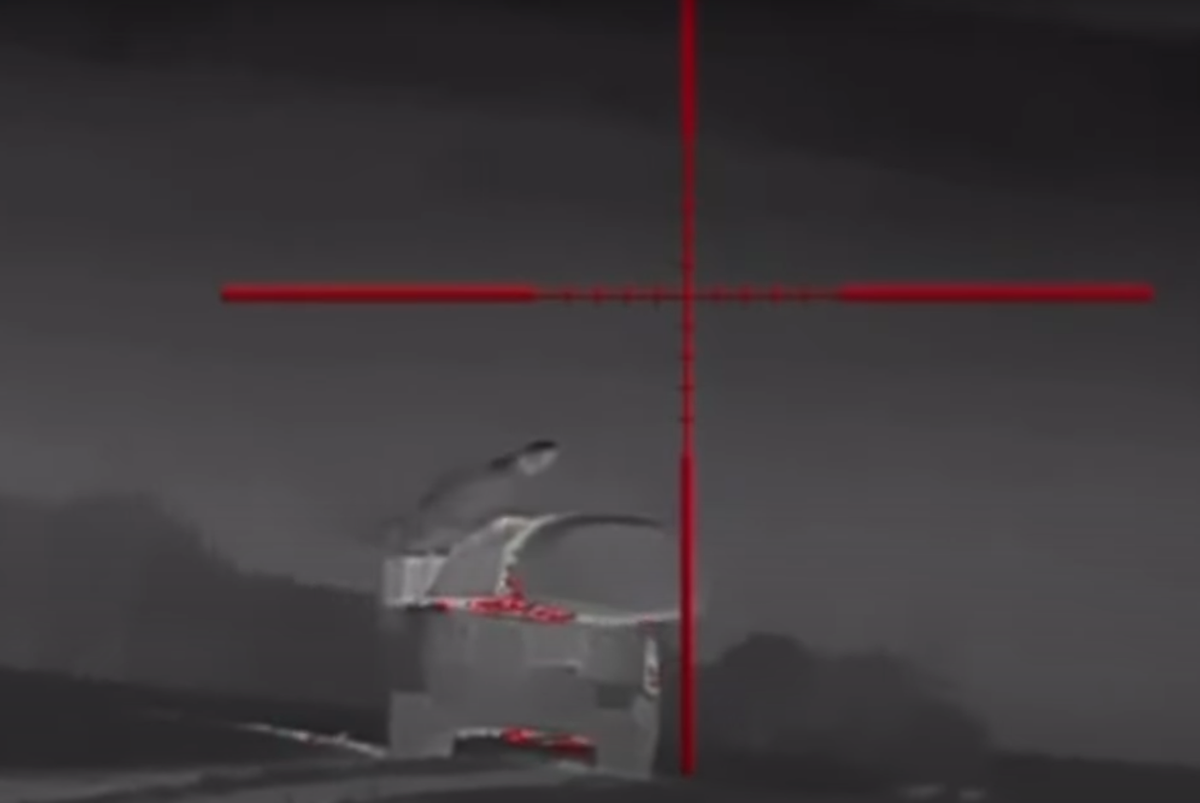 Phía Không quân Ukraine đã công bố đoạn phim cho thấy, hệ thống tên lửa đất đối không Buk-M1 phóng đi và bắn trúng chính xác tên lửa Iskander-K đang bay tới. Ảnh: @Không quân Ukraine.