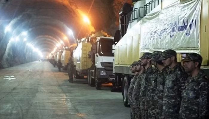 Tuy nhiên, nhiều nguồn tin cho biết hòn đảo này có hệ thống hầm chứa tên lửa ngầm, khiến nó trở thành một trong những vị trí phòng thủ kiên cố nhất của Iran.