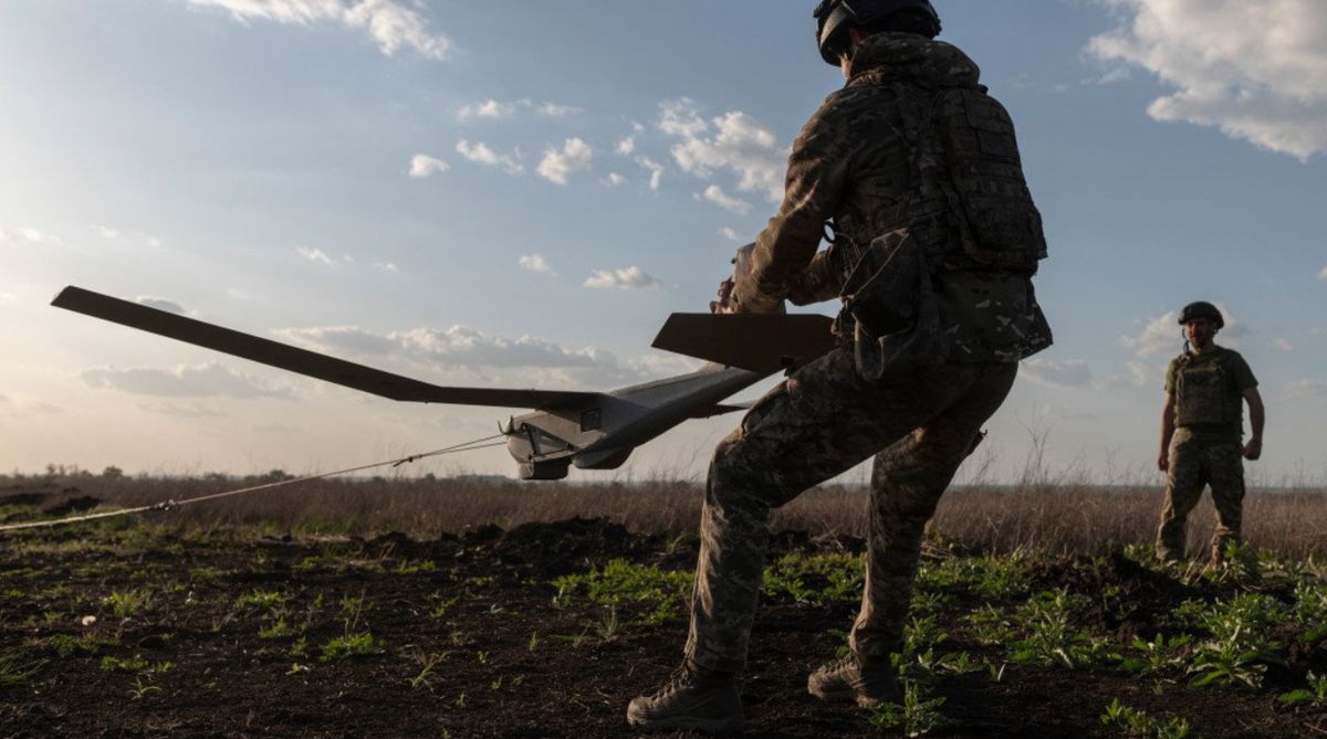 Sự hiện diện của mạng lưới chống máy bay không người lái cho thấy mối lo ngại ngày càng tăng của Nga về các cuộc tấn công bằng máy bay không người lái tầm xa của Ukraine. Ảnh: @ The Barents Observer.