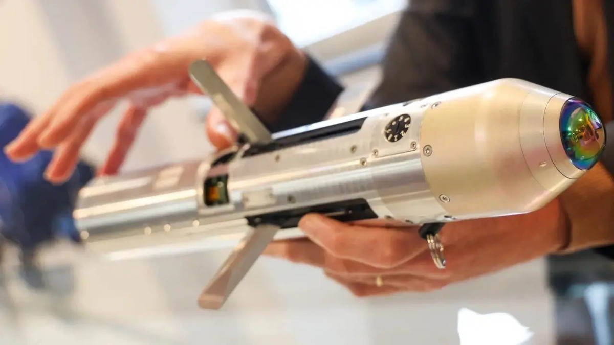 Trong bối cảnh các cuộc tấn công bằng UAV Shahed của Nga ngày càng dày đặc, Lực lượng Vũ trang Ukraine đã bắt đầu sử dụng tên lửa đạn chùm FZ123 do Tập đoàn Thales (Pháp) cung cấp. Đây là nỗ lực mới nhất nhằm củng cố mạng lưới phòng không tầm thấp - nơi Ukraine vẫn đang chịu nhiều tổn thất.