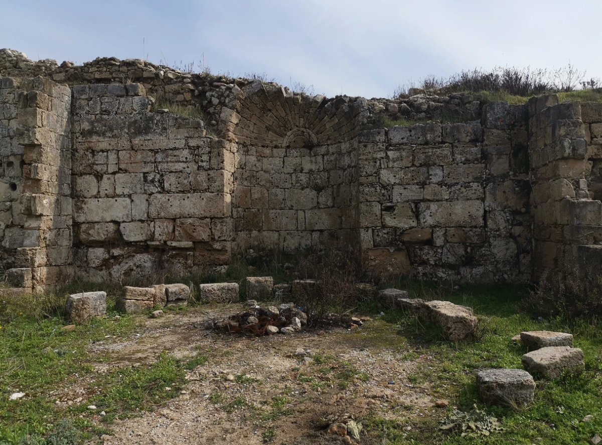 Tại khu vực này, các chuyên gia đến từ Viện Nghiên Cứu Khảo Cổ Lebanon bất ngờ tìm thấy hai vật thể lạ. Ảnh: @Viện Nghiên Cứu Khảo Cổ Lebanon.