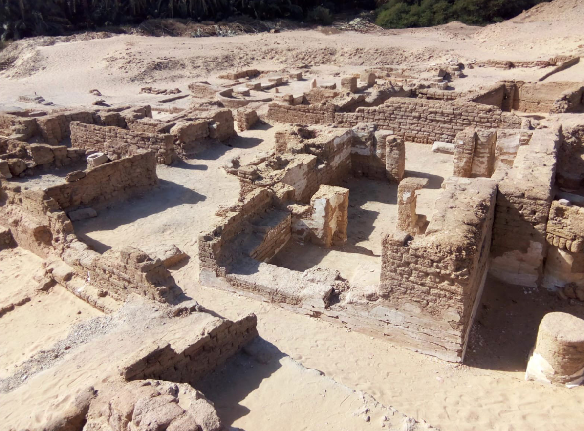 Ông Khaled cho biết: “Khu vực này đóng vai trò then chốt trong việc bảo vệ biên giới phía đông của Ai Cập với các pháo đài và công sự được xây dựng để phòng thủ”. Ảnh: @Hội đồng Cổ vật Tối cao Ai Cập.