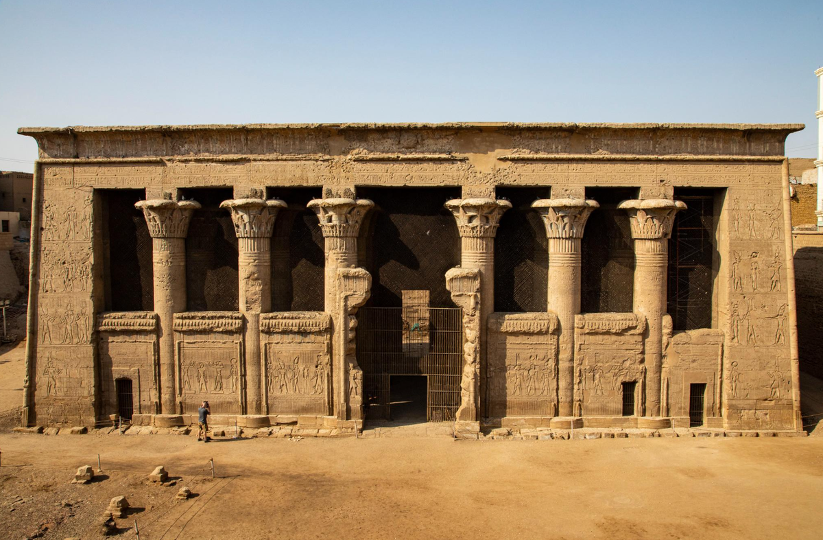 Đền Esna được xây dựng cách đây khoảng 2.200 năm và được trùng tu rộng rãi trong thời kỳ La Mã cai trị Ai Cập. Ảnh: @Ahmed Amin/Bộ Du lịch và Cổ vật Ai Cập.