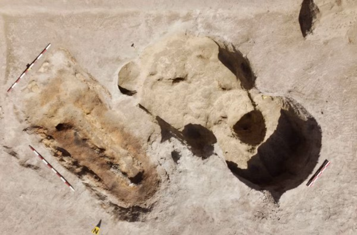 Nơi này nổi tiếng có các ngôi mộ hỏa táng tại chỗ, nơi người chết được hỏa táng bên trong một cấu trúc bằng gỗ. Ảnh: @V. Voine/Science in Poland.