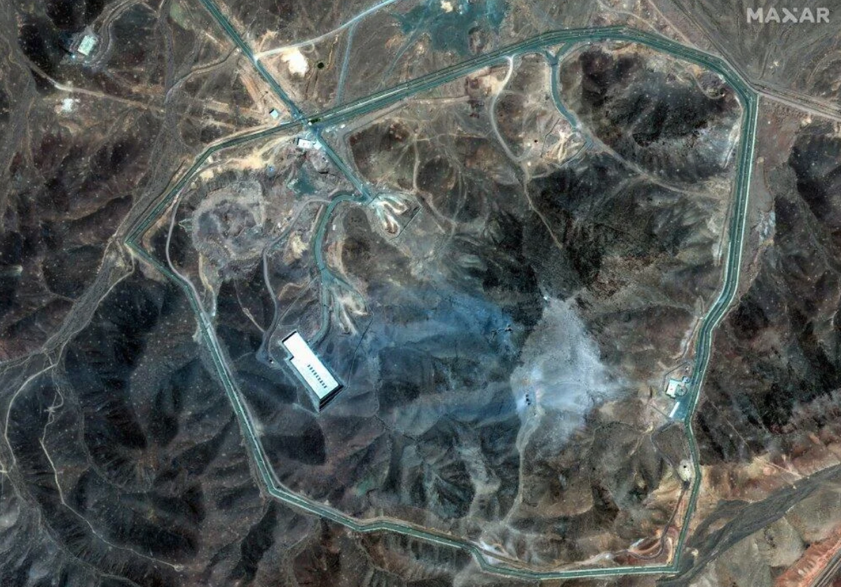 Mới đây, Maxar Technologies, một nhà thầu quốc phòng của Mỹ đã công bố các hình ảnh vệ tinh cho thấy tình trạng hiện tại của cơ sở hạt nhân Fordo của Iran sau cuộc không kích của Mỹ. Ảnh: @Maxar Technologies.