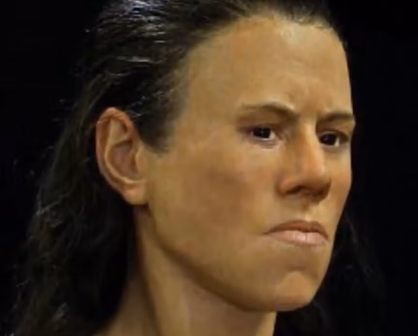 Thông qua việc mô phỏng khuôn mặt của cô gái trẻ, các nhà khoa học đã cho phép công chúng có cái nhìn rõ hơn về một người đã từng sống trên Trái Đất cách đây 9.000 năm trước. Ảnh: @Bảo tàng Acropolis.