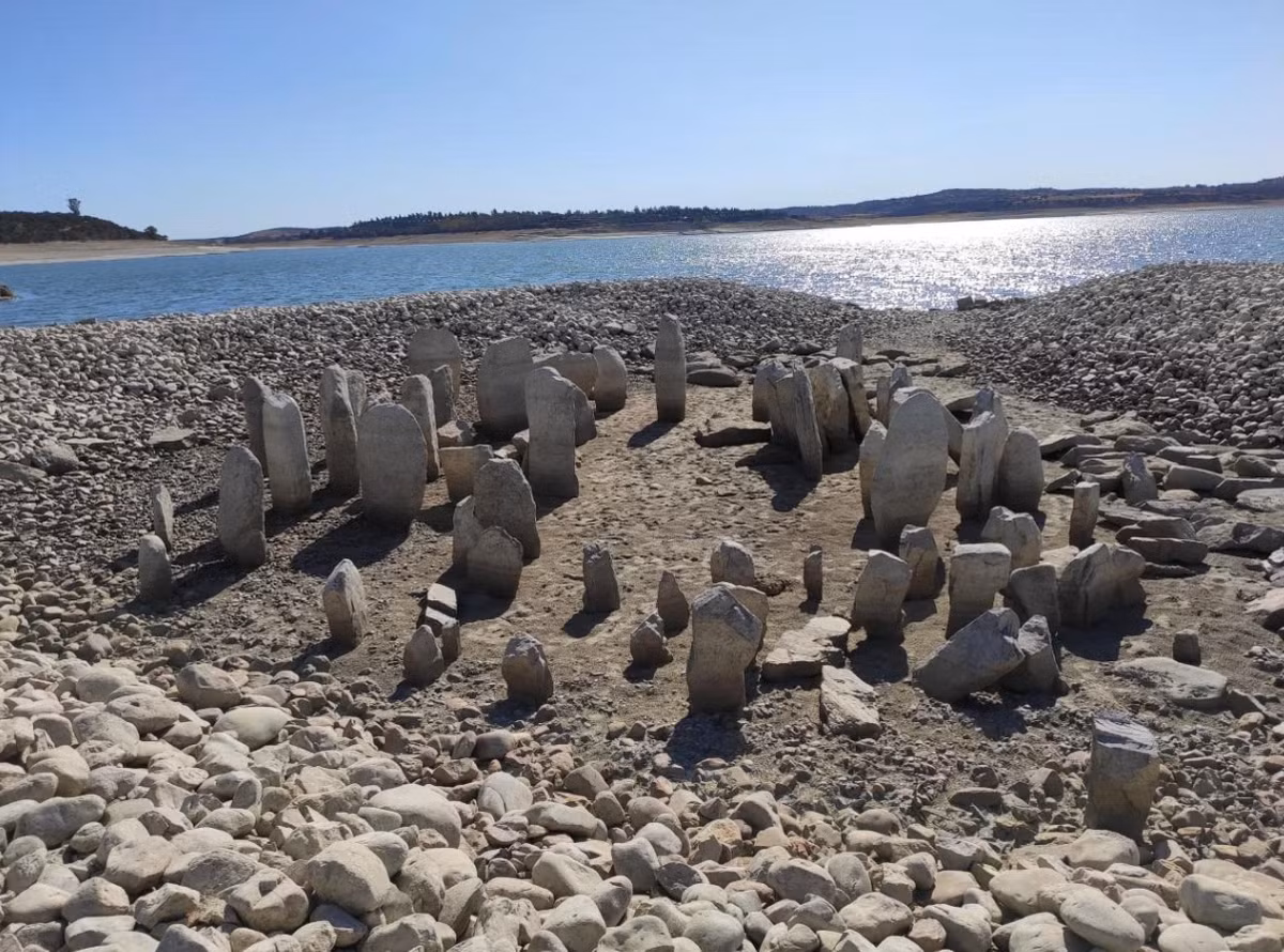 Khi tiến hành khai quật tại Teba, gần Malaga, miền nam Tây Ban Nha, các chuyên gia đến từ Đại học Cádiz bất ngờ tìm thấy quần thể kiến trúc cổ xưa kỳ lạ. Ảnh: @Đại học Cádiz.