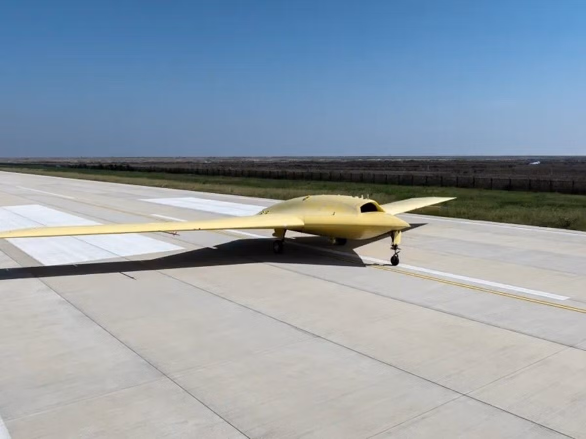 Từ những gì đã thấy, rõ ràng Trung Quốc đang bước vào giai đoạn bùng nổ phát triển UAV tàng hình cỡ lớn. Sự xuất hiện của mẫu UAV bí ẩn tại Malan không chỉ khẳng định điều đó, mà còn báo hiệu cuộc cạnh tranh chiến lược ngày càng gay gắt trong lĩnh vực hàng không quân sự giữa các cường quốc.