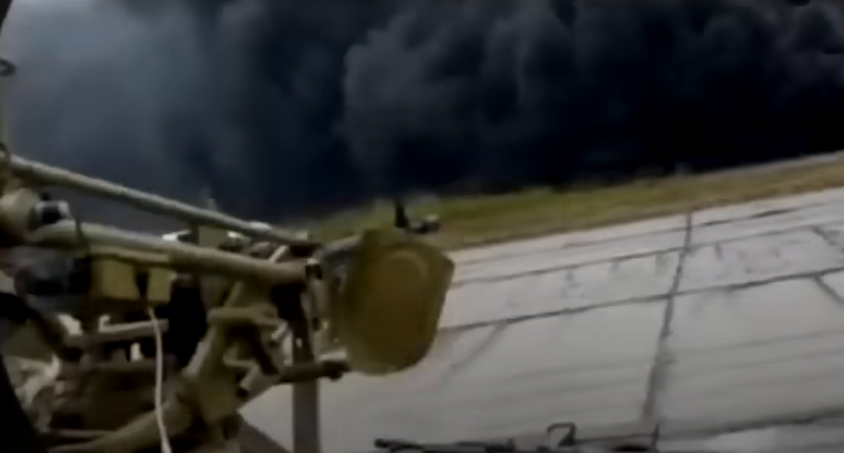 Nga thừa nhận các cuộc tấn công này nhưng không nêu rõ mức độ tổn thất. Đồng thời sự táo bạo của hoạt động này báo hiệu một giai đoạn mới trong cuộc xung đột, khi máy bay không người lái giá rẻ thách thức sự thống trị của máy bay chiến đấu trị giá hàng triệu đô la. Ảnh: @WTVR CBS 6.