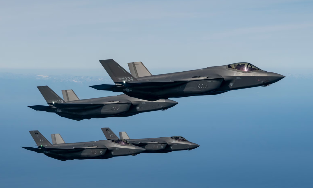 Trước đây, F-35 được cho là khó có thể được mua, chủ yếu do các biện pháp kiểm soát rộng rãi mà Mỹ áp đặt đối với cách thức sử dụng máy bay chiến đấu của mình, điều này đặc biệt nghiêm ngặt đối với máy bay thế hệ thứ năm cực kỳ nhạy cảm. Ảnh: @ 19FortyFive.