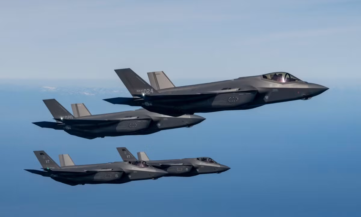 Trước đây, F-35 được cho là khó có thể được mua, chủ yếu do các biện pháp kiểm soát rộng rãi mà Mỹ áp đặt đối với cách thức sử dụng máy bay chiến đấu của mình, điều này đặc biệt nghiêm ngặt đối với máy bay thế hệ thứ năm cực kỳ nhạy cảm. Ảnh: @ 19FortyFive.