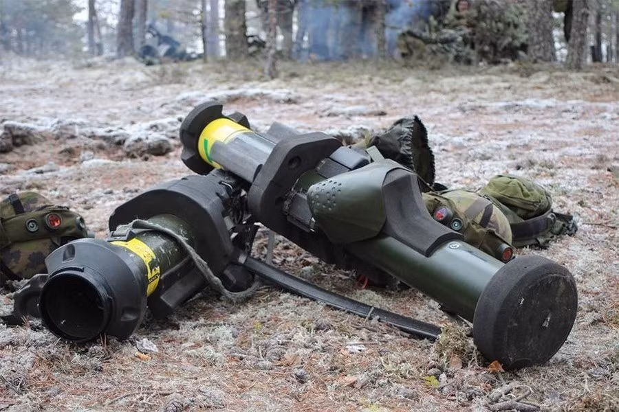 Javelin từ chỗ chỉ là một vũ khí chống tăng, nay đã trở thành biểu tượng cho khả năng răn đe và sự gắn kết giữa các đồng minh. Sự hiện diện ngày càng rộng rãi của hệ thống này cho thấy Mỹ quyết tâm giữ vững lợi thế quân sự trong bối cảnh địa chính trị đầy biến động.