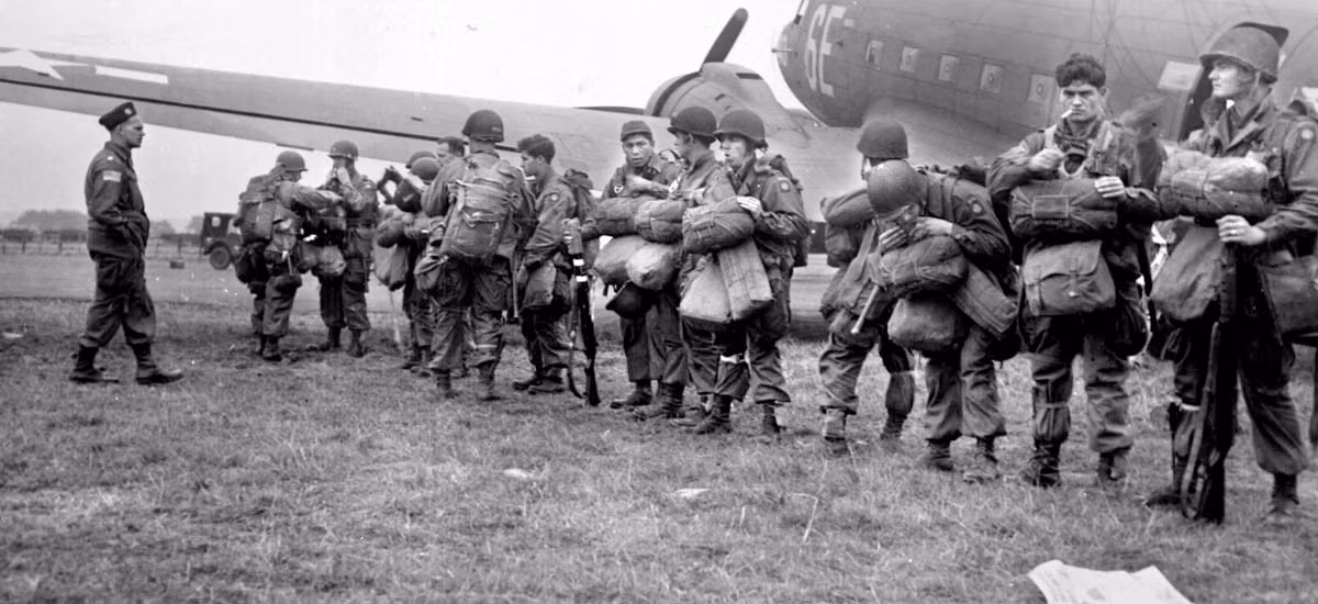 Sư đoàn Dù 82 không chỉ là đơn vị quân sự, mà còn là biểu tượng sức mạnh của Mỹ. Được hình thành từ Thế chiến I, đơn vị này từng tham chiến tại nhiều chiến trường lớn, từ châu Âu đến Trung Đông.