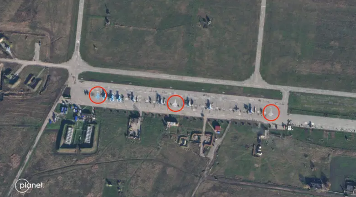 Công việc xây dựng tương tự đang được tiến hành tại các căn cứ không quân bên trong nước Nga, bao gồm Yeysk, Krymsk, Primorsko-Akhtarsk, căn cứ không quân Khanskaya ở Adygea, cũng như ở Millerovo, Akhtubinsk, Borisoglebsk, Kursk và Lipetsk. Ảnh: @ RUSI.