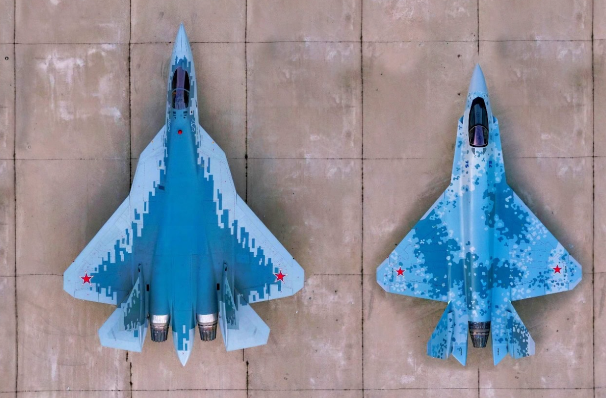 Tuy nhiên, cả hai lựa chọn đều gặp phải rào cản. Thỏa thuận Su-57E có thể bị cản trở bởi năng lực sản xuất căng thẳng của Nga, vì các lệnh trừng phạt đã làm gián đoạn chuỗi cung ứng của nước này. Một báo cáo của Viện nghiên cứu hòa bình quốc tế Stockholm đã nêu bật sự chậm trễ trong việc giao Su-57 cho Không quân Nga, làm dấy lên nghi ngờ về khả năng thực hiện các đơn đặt hàng xuất khẩu của Nga. Ảnh: @Defence Security Asia.