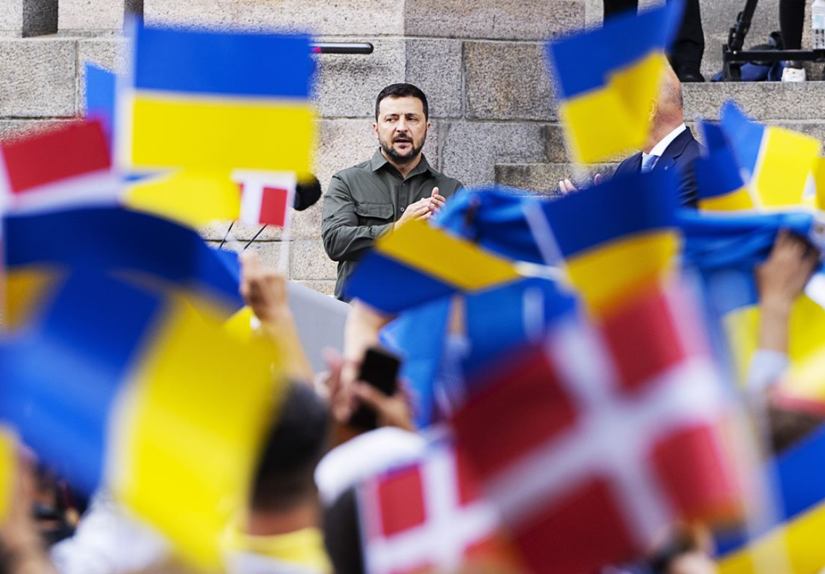 Một năm trước, Đan Mạch đã trở thành quốc gia đầu tiên tài trợ việc sản xuất vũ khí cho các nhà sản xuất Ukraine. Giờ đây, Đan Mạch đã trở thành quốc gia đầu tiên tiếp nhận các dây chuyền sản xuất vũ khí của Ukraine trên chính lãnh thổ của mình. Ảnh: @ Army Times.