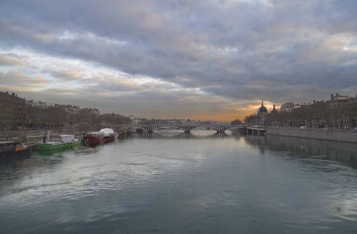 Việc phát hiện ra những đồng tiền này diễn ra sau một loạt các phát hiện khảo cổ thú vị khác trước đó ở sông Rhône. Ảnh: @Lionel ROUX_CCJ-(CNRS-AMU).