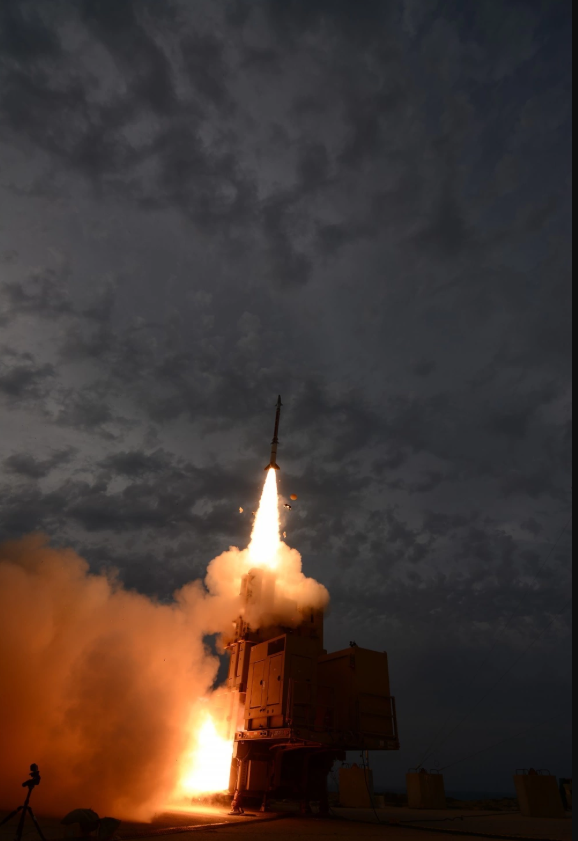 Trong một tuyên bố chung, Bộ Quốc phòng và các đối tác Mỹ đã ca ngợi kết quả của các cuộc thử nghiệm này, lưu ý vai trò của hợp tác trong việc duy trì thế trận quốc phòng của Israel. Ảnh: @ Defense News.