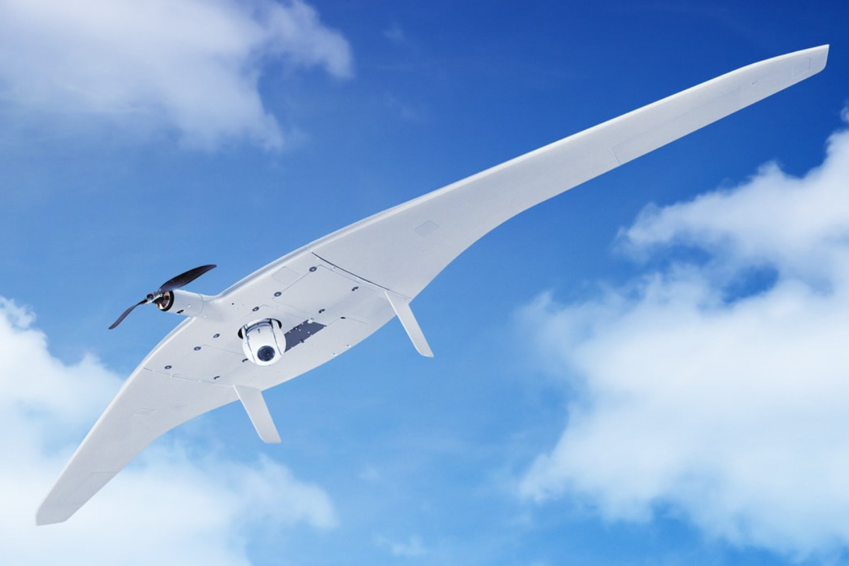 Thiết kế của máy bay không người lái này, với sải cánh 3,2 mét và khả năng hoạt động trong điều kiện nhiệt độ từ -45°C đến +45°C, được tối ưu hóa về độ bền và khả năng sống sót trong các khu vực chiến đấu cường độ cao. Ảnh: @Tập đoàn Kalashnikov Concern.