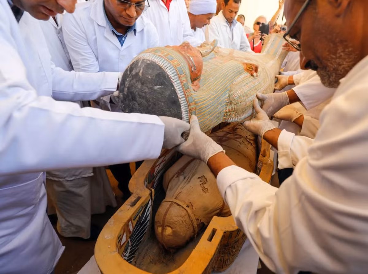 Ước tính xác ướp này có niên đại từ thời Ptolemaic (khoảng năm 305 đến năm 30 Trước Công Nguyên). Ảnh: @Bảo tàng Khảo cổ học Quốc gia Athens.