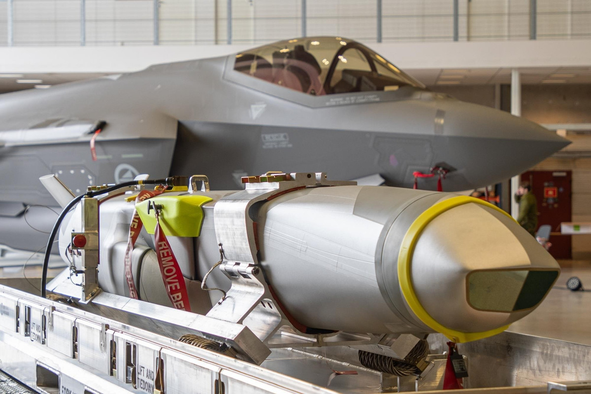 Hơn thế nữa, việc mua tên lửa của Na Uy không chỉ tăng cường sức mạnh quân sự của Đức, mà còn nhấn mạnh mối quan hệ đối tác quốc phòng sâu sắc hơn với Na Uy, phản ánh xu hướng chung hơn trong nỗ lực của NATO nhằm tăng cường khả năng tương tác và công nghệ tiên tiến để chống lại các mối đe dọa hiện đại.