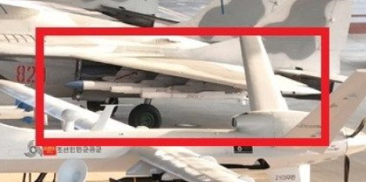 Những khoảnh khắc này cho thấy, Bình Nhưỡng có ý định kết hợp nó với các nền tảng chiến đấu tiền tuyến. Ảnh: @KCNA.