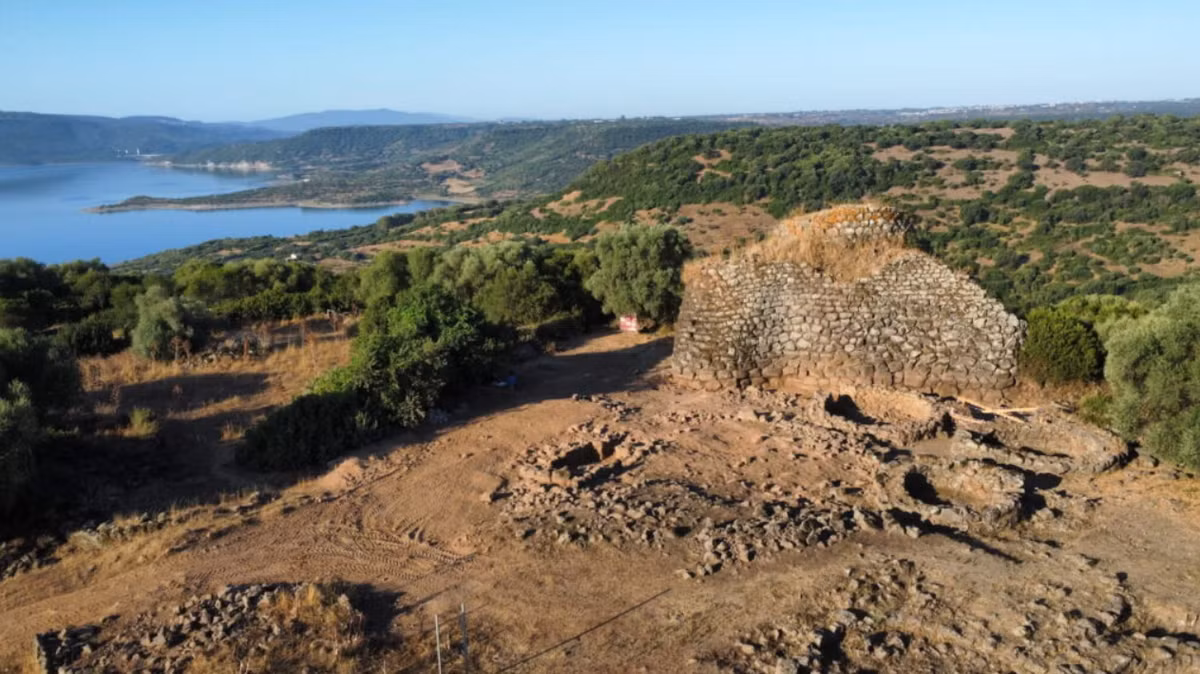Cụ thể, các nhà nghiên cứu đã thành công trong việc giải mã những bí mật được giữ kín nhất về những bức tượng nhỏ bằng đồng bí ẩn của nền văn hóa Nuragic ở Sardinia, nước Ý. Ảnh: @Bảo tàng Quốc gia Ý.