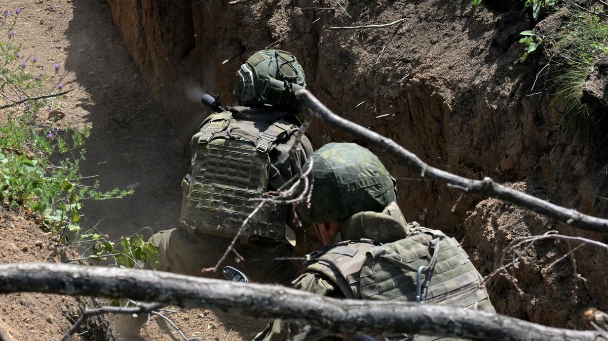 View - Pokrovsk rực lửa, Ukraine báo động toàn tuyến Donetsk | Báo Tri thức và Cuộc sống - TIN TỨC PHỔ BIẾN KIẾN THỨC 24H