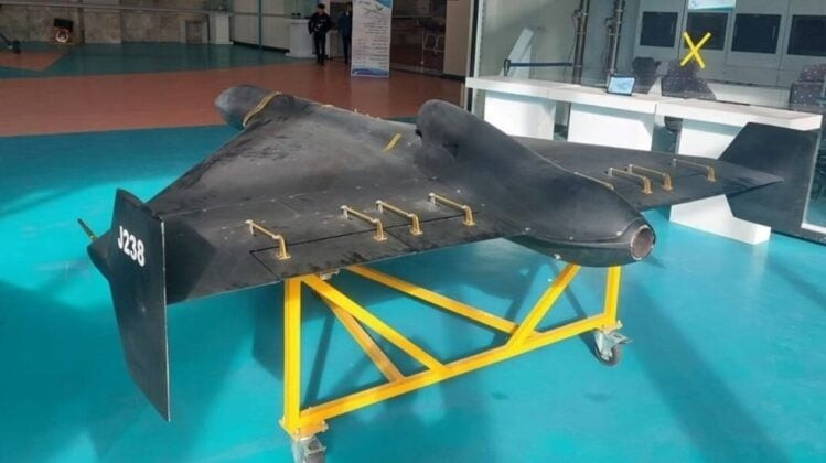 Tuy nhiên, theo chuyên gia Hàng không Valerii Romanenko, tín hiệu nhiệt của Geran-3 là điểm hạn chế của UAV này, khiến nó dễ bị các tên lửa tầm nhiệt như Stingers, Pioruns và hệ thống Strela phát hiện. Ông Romanenko cũng tuyên bố rằng các hệ thống như Gepard của Đức có khả năng tấn công mục tiêu với tốc độ cao hơn Geran-3.