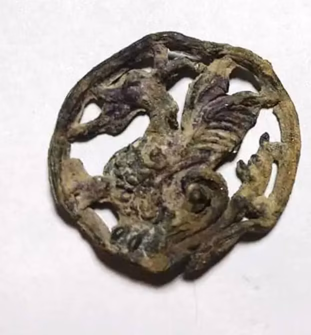 Nó giúp bảo vệ những du khách thời trung cổ khỏi nhiều mối nguy hiểm gặp phải trong suốt hành trình hành hương của mình, bao gồm cả các cuộc tấn công, trộm cắp hay bệnh tật. Ảnh: @Lublin Provincial Conservator of Monuments.