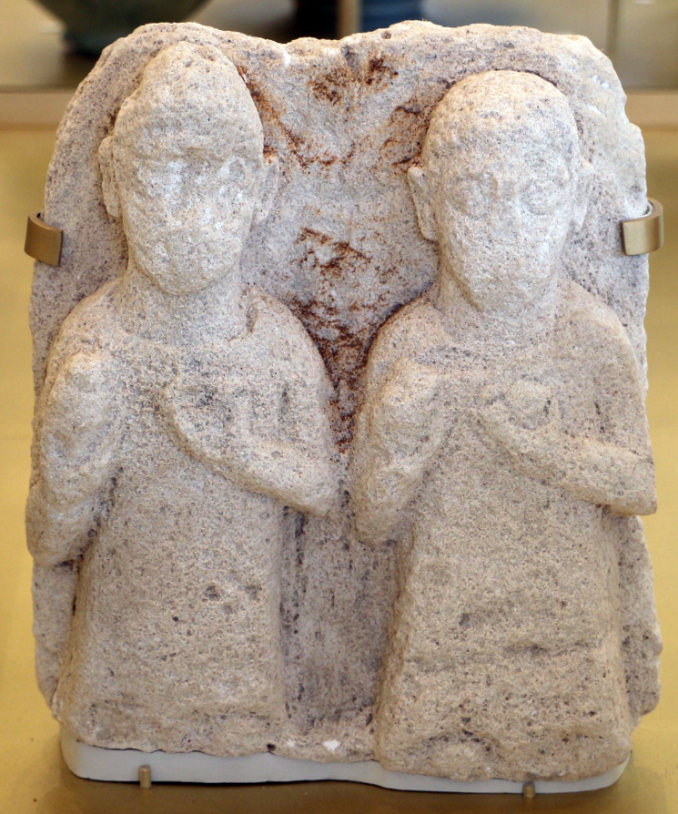 Mới đây, khi tiến hành khai quật tại địa điểm Al-Hillah ở miền nam Bahrain thuộc Vịnh Ba Tư, các chuyên gia đến từ Bảo tàng Iraq ở Baghdad bất ngờ tìm thấy quần thể chôn cất cổ xưa kỳ lạ. Ảnh: @Bảo tàng Iraq.