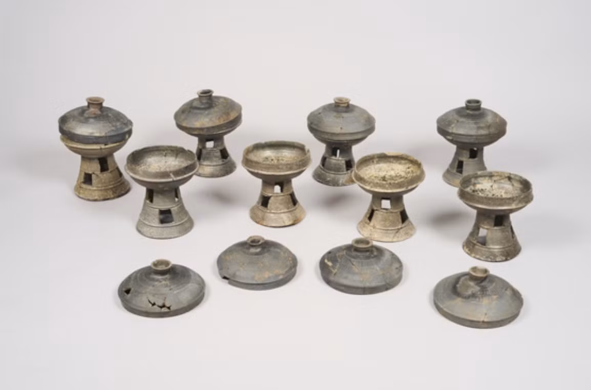 Kết quả khám nghiệm nha khoa sơ bộ cho thấy nhân vật chính qua đời ở độ tuổi đầu 30. Số đo xương chi của bộ hài cốt cho thấy chiều cao khoảng từ 160 đến 165 cm. Ảnh: @Viện Nghiên cứu Di sản Văn hóa Silla.