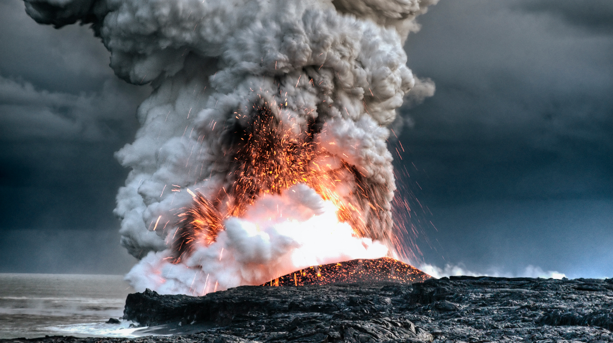 Một sự kiện như vậy, vào năm 43 trước Công nguyên, một ngọn núi lửa ở Alaska đã giải phóng một lượng lớn lưu huỳnh vào khí quyển, đẩy vùng Địa Trung Hải vào thời kỳ nông nghiệp sụp đổ và nạn đói. Ảnh: @Vasagaard Vest.