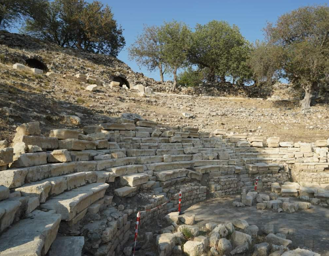 Và điều quan trọng nhất đối với các nhà khảo cổ học, không có công trình hiện đại nào được xây dựng trên những tàn tích của nó, cho phép tiến hành nghiên cứu khảo cổ dễ dàng hơn mà không bị gián đoạn. Ảnh: @Mantha Zarmakoupi.