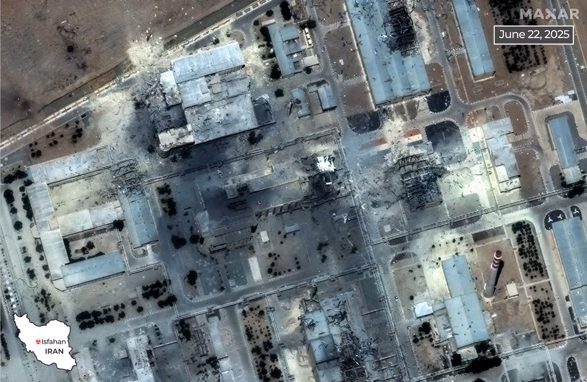 Trong bối cảnh xung đột với Iran đang leo thang, các căn cứ như Al Udeid tiếp tục đóng vai trò then chốt trong các chiến dịch không quân của Mỹ. Tuy nhiên, những thiệt hại mới được ghi nhận cho thấy ngay cả các cơ sở quân sự quan trọng nhất của Washington ở nước ngoài cũng không nằm ngoài tầm với của các cuộc tấn công bằng tên lửa hiện đại.