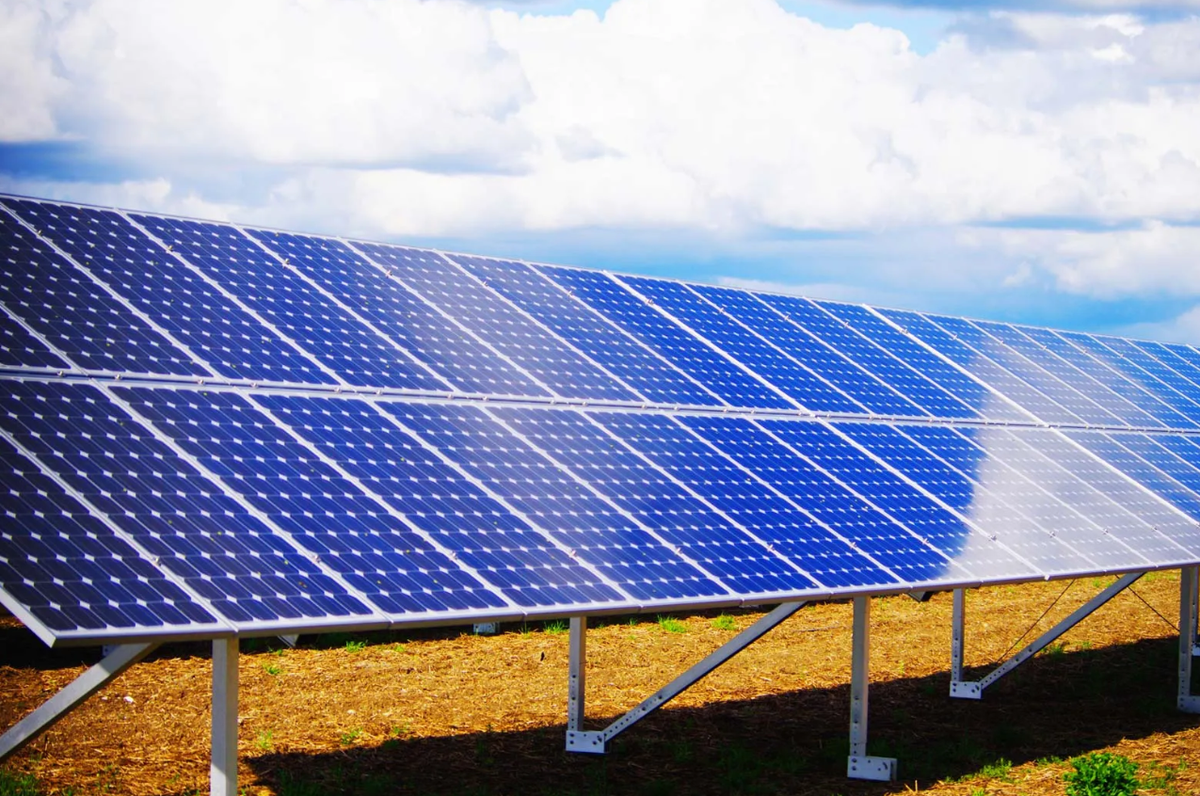 Theo đó, Kỹ sư Peng Wang cùng các cộng sự tên là Wenbin Wang và Yusuf Shi, tất cả đều làm việc tại Đại học Khoa học và Công nghệ King Abdullah ở Thuwal, Ả Rập Xê Út đã cho ra một thiết bị “2 trong 1” mới. Ảnh: @Xtreme Events.