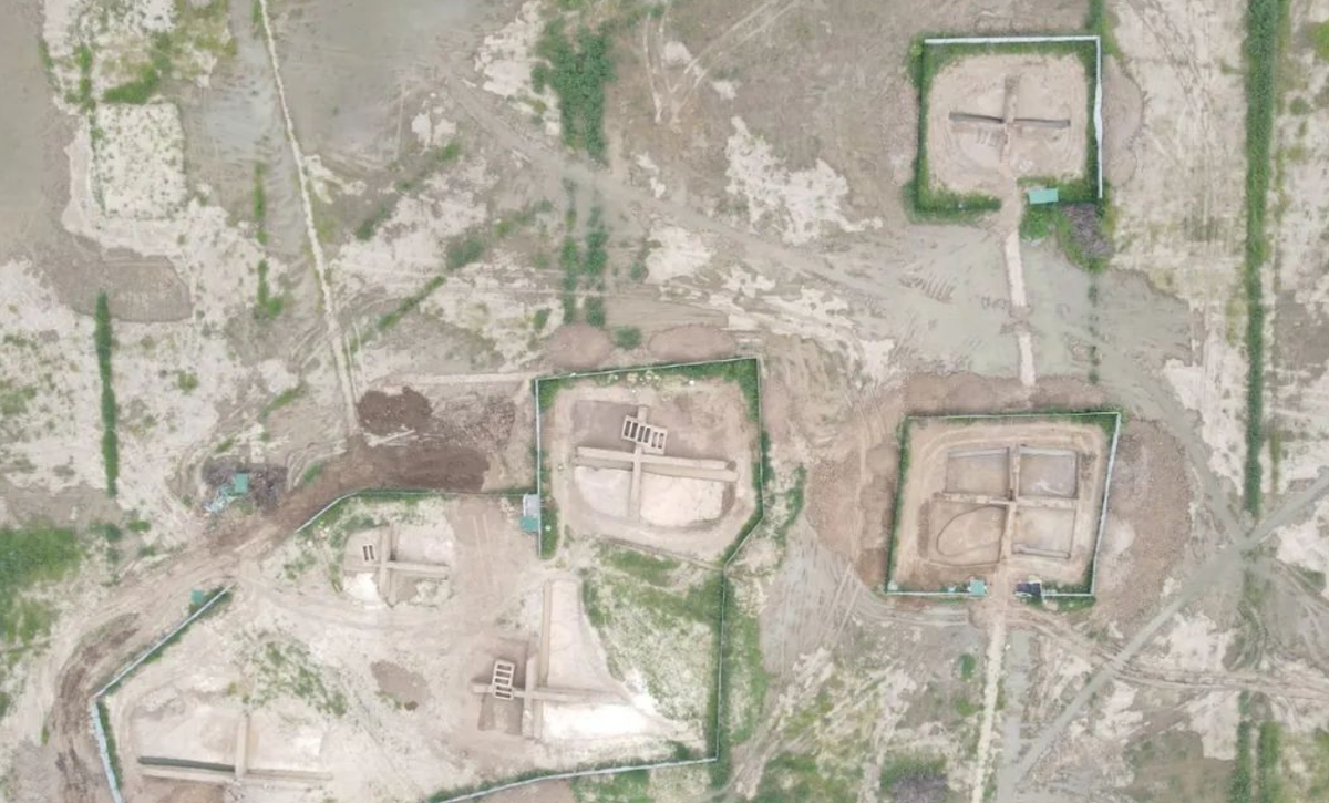 Khi đang tiến hành xây dựng công trình ở Tô Châu, một thành phố thuộc tỉnh Giang Tô, miền đông Trung Quốc, các công nhân bất ngờ tìm thấy nhiều vật thể lạ, với số lượng khổng lồ. Ảnh: @Viện Khảo cổ học Tô Châu.