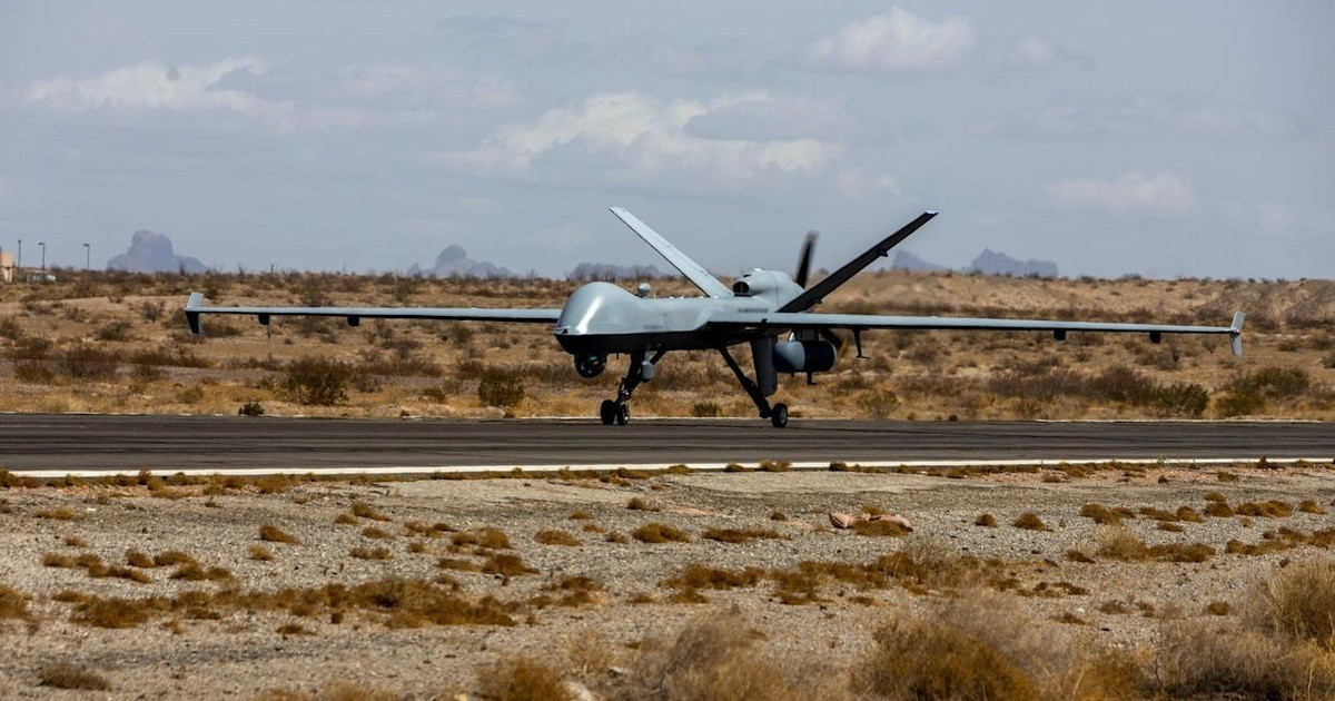 Hồi tháng 5/2020, giới chức Mỹ từng triển khai một chiếc Predator B bay vòng quanh thành phố Minneapolis, bang Minnesota, khi nơi đây xảy ra các cuộc biểu tình sau cái chết của người da màu George Floyd khi anh ta bị các thành viên của Sở Cảnh sát Minneapolis bắt giữ. 7.jpg