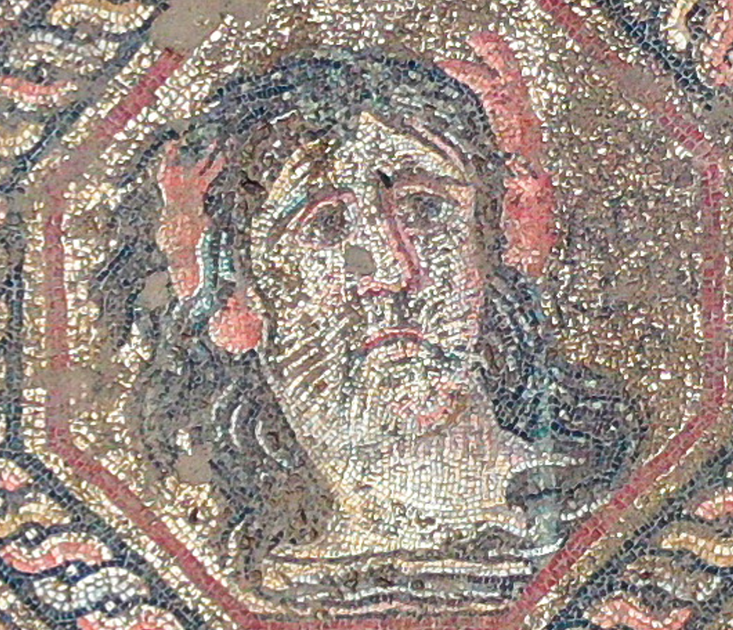 Thế nên, khả năng lớn đây là hình ảnh tượng trưng khắc họa một vị nữ thần nước, nữ thần sông biển... Ảnh: @Bảo tàng İznik.