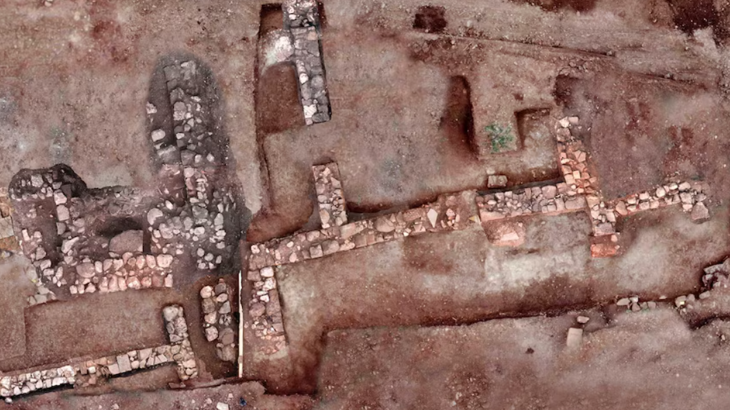 Bộ Văn hóa Hy Lạp công bố một phát hiện mới đầy thú vị từ cuộc khai quật phi thường tại thành phố Tenea cổ đại của Hy Lạp. Cụ thể, các nhà khảo cổ đã khai quật được một khu phức hợp rộng lớn được sử dụng phổ biến từ thời La Mã cổ đại. Ảnh: @Bộ Văn hóa Hy Lạp.