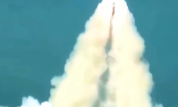 Cuộc thử nghiệm diễn ra ngoài khơi Visakhapatnam mà không có thông báo ngay lập tức nào từ Bộ Quốc phòng. Ảnh: @indianstartupnews.