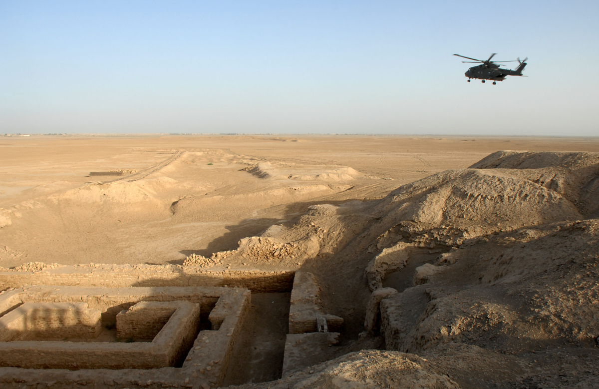 Theo luật cổ vật của Iraq, chiếc thuyền Lưỡng Hà này đã được đưa đến Bảo tàng Iraq ở Baghdad để nghiên cứu khoa học và bảo tồn thêm. Ảnh: @Bộ Cổ vật Iraq.