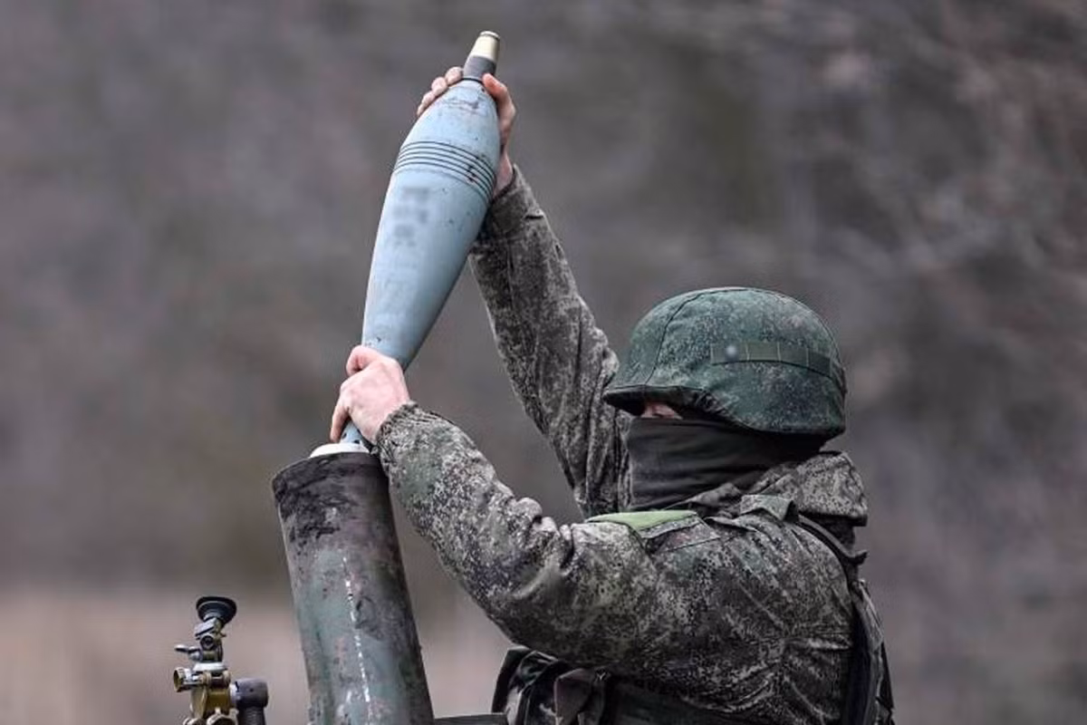 Đáng chú ý, ga đường sắt Garbuzovka nằm ở rìa Vilcha từng là mục tiêu tranh chấp quyết liệt. Trước đó, lực lượng Nga đã giành quyền kiểm soát nhà ga, song quân đội Ukraine nỗ lực phản công nhằm tái chiếm vị trí then chốt này. Tuy nhiên, các đợt phản công không đạt kết quả và cuối cùng Ukraine mất toàn bộ quyền kiểm soát làng Vilcha.