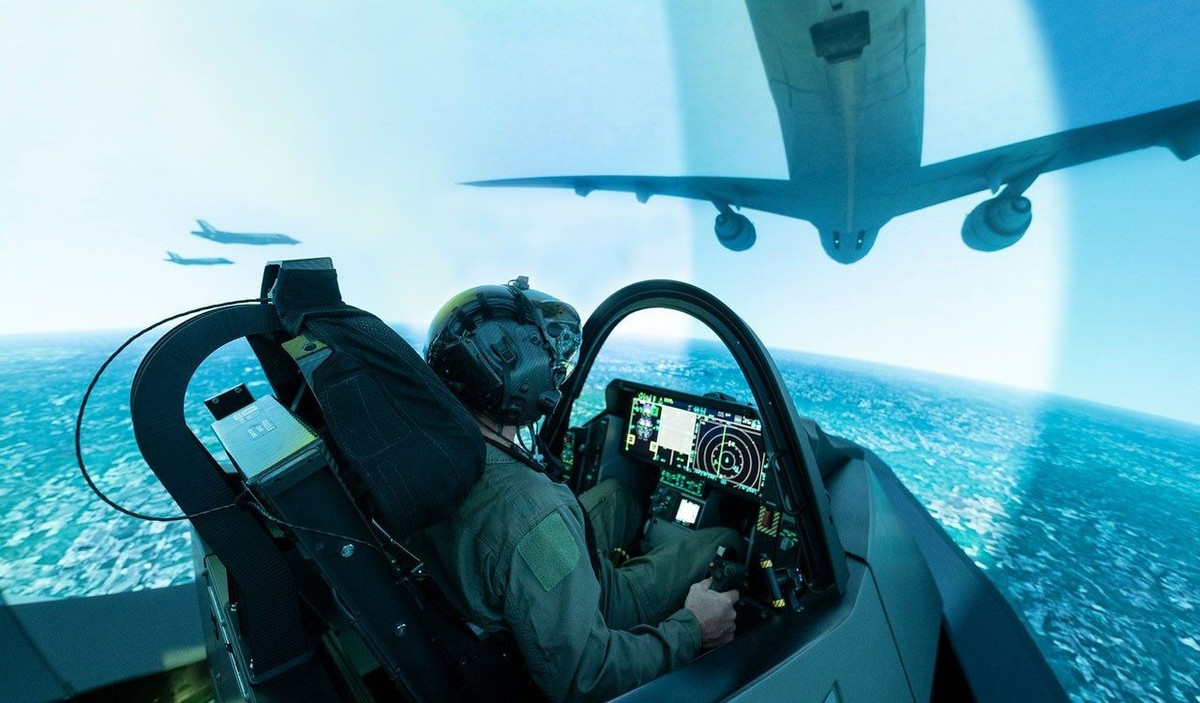 Sự cố liên quan đến F-35, tuy không gây ra thiệt hại nào, nhưng đã thu hút sự chú ý trở lại vào động lực công nghệ và chiến thuật của cuộc xung đột, đặc biệt là khả năng của lực lượng Houthi trong việc thách thức một số nền tảng quân sự tiên tiến nhất có trong kho vũ khí của Mỹ. Ảnh: @ Lockheed Martin.
