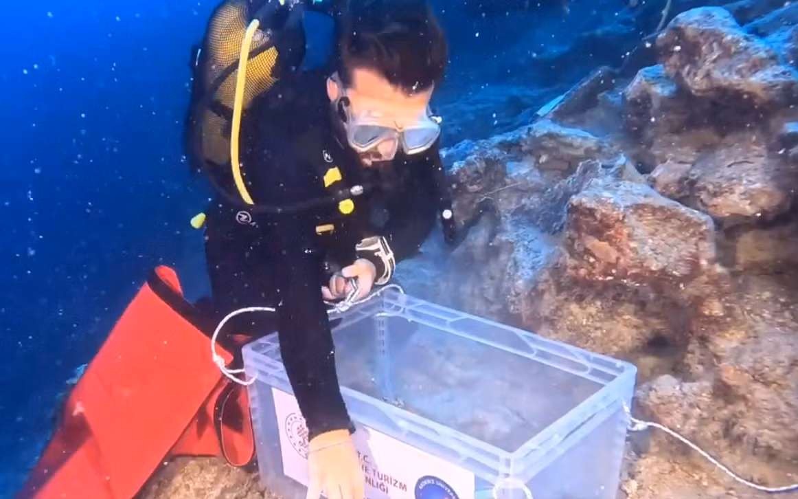 Nghiên cứu về xác tàu đắm đáng chú ý này dự kiến sẽ được tiếp tục chuyên sâu trong năm năm tới. Ảnh: @Bảo tàng Khảo cổ học Dưới nước Kemer.